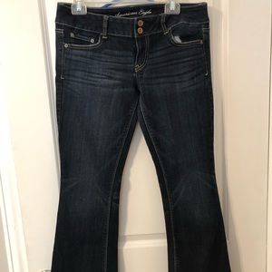 AMERICAN EAGLE ARTIST JEANS SIZE 10
